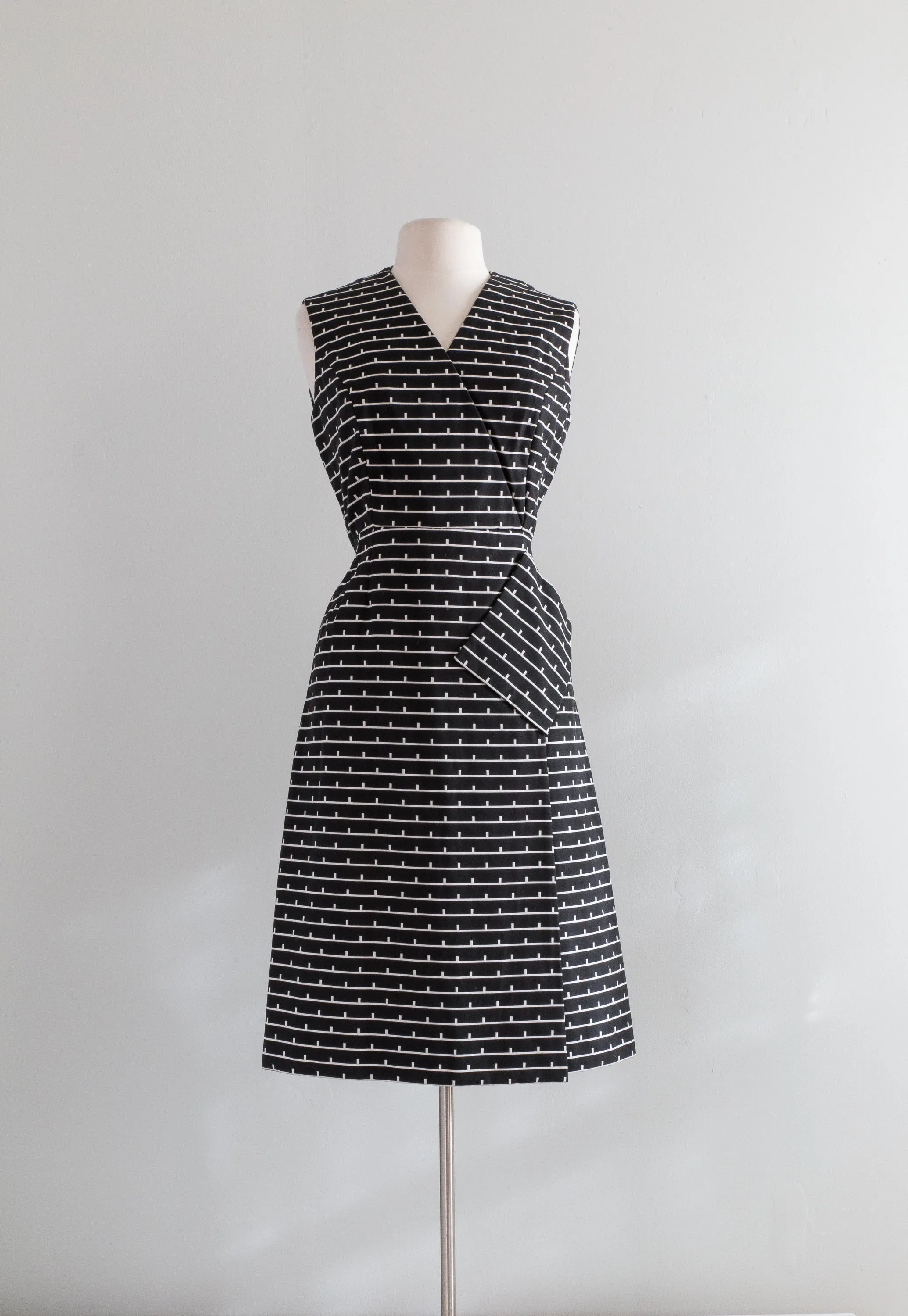 CHIC 1960'S Bill Blass Geometric Mod Dress With Pocket / L