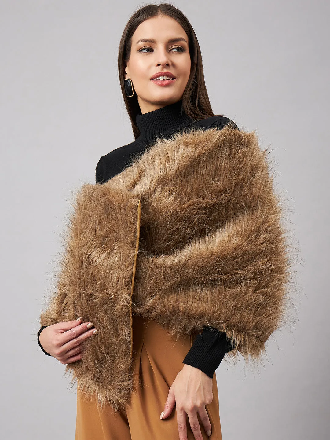 Style Quotient Women Animal Printed Beige Fur Smart Casual Cape Shawl